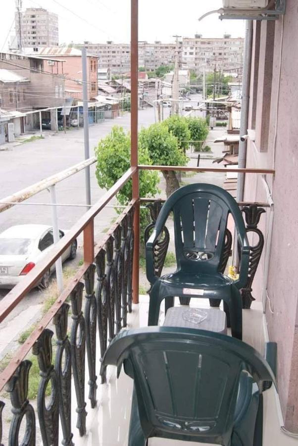 Bonjour House Hotel Ереван Екстериор снимка