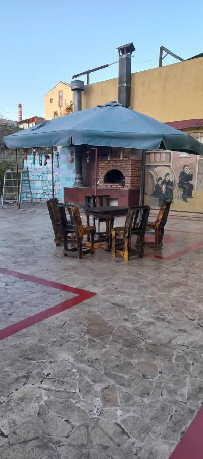 Bonjour House Hotel Ереван Екстериор снимка